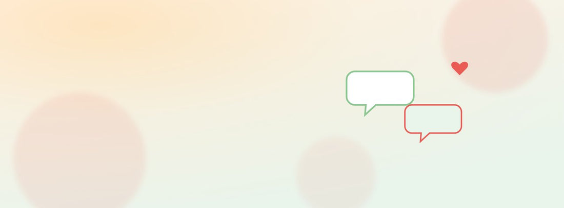 Deux bulles de dialogue et un cœur : aborder l'énurésie avec son adolescent, avec bienveillance.