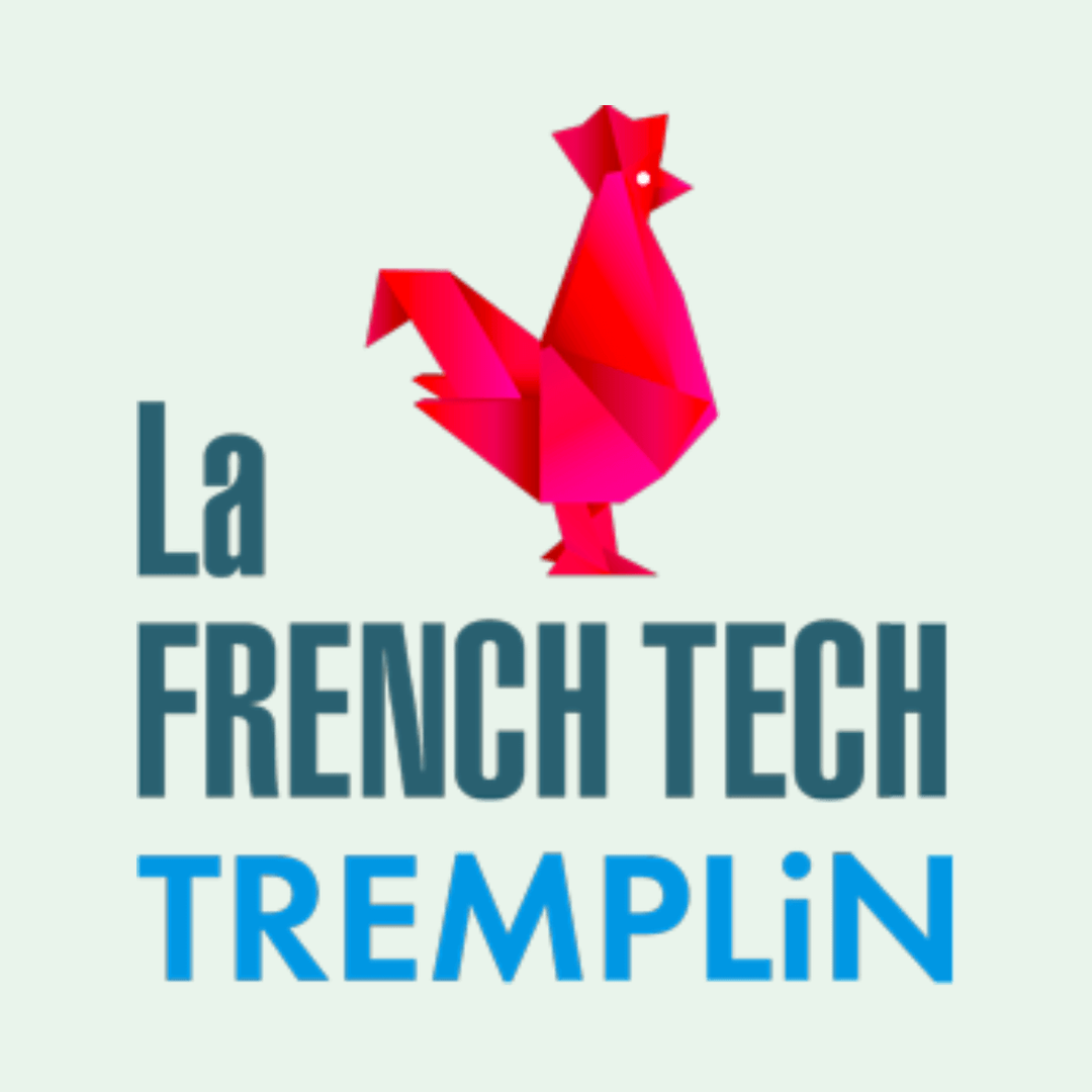 Logo French Tech Tremplin sur un fond vert pale uni